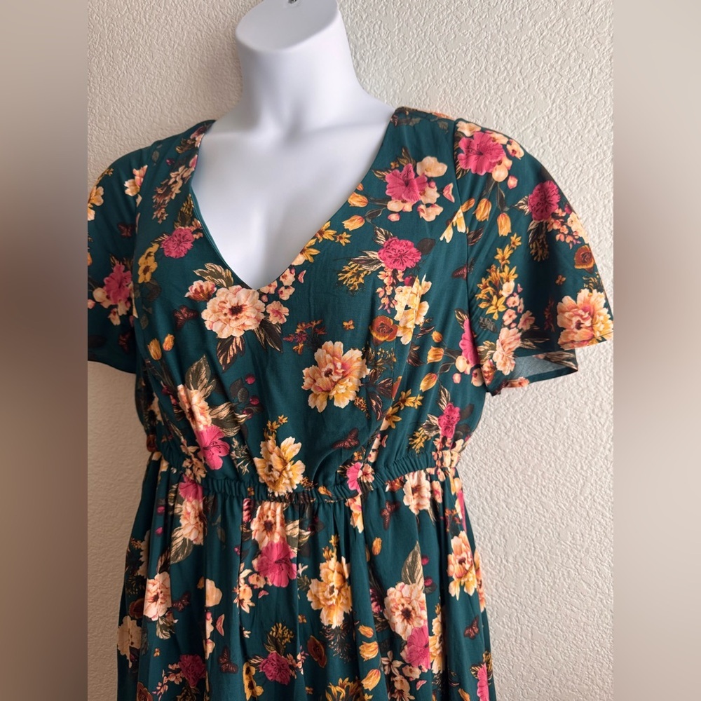 TORRID - Mini Wash Challis Flutter Sleeve Lace Back Dress - Picture 7 of 11